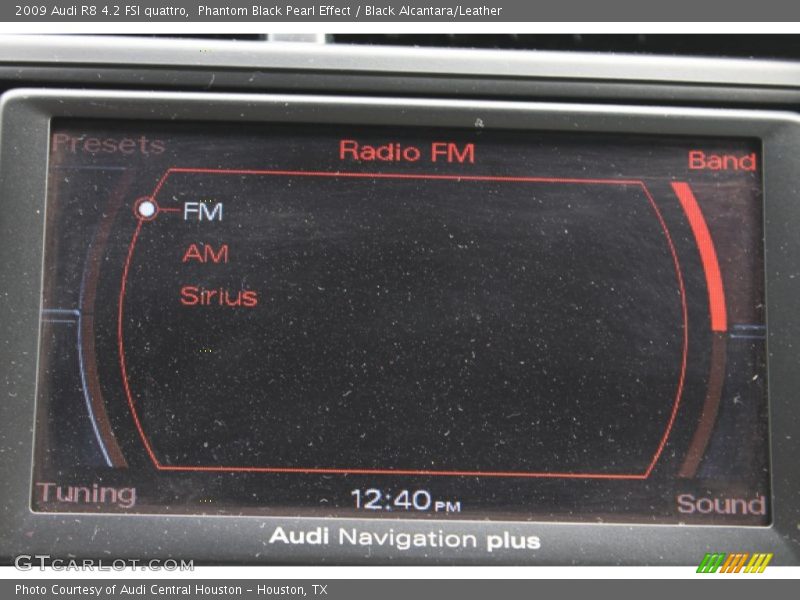 Phantom Black Pearl Effect / Black Alcantara/Leather 2009 Audi R8 4.2 FSI quattro