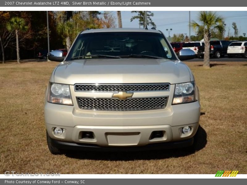 Silver Birch Metallic / Ebony/Light Cashmere 2007 Chevrolet Avalanche LTZ 4WD