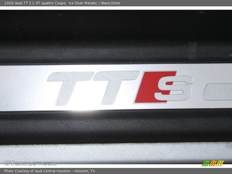  2009 TT S 2.0T quattro Coupe Logo