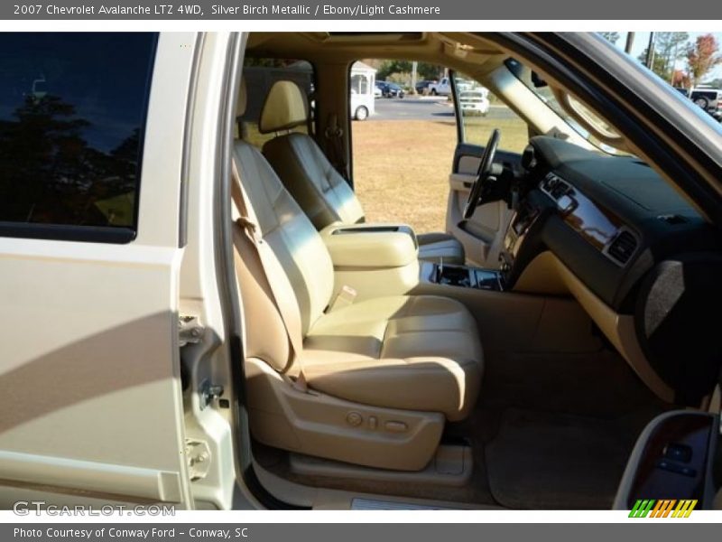 Silver Birch Metallic / Ebony/Light Cashmere 2007 Chevrolet Avalanche LTZ 4WD