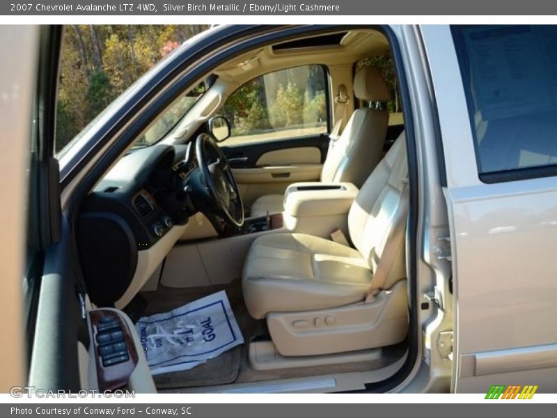 Silver Birch Metallic / Ebony/Light Cashmere 2007 Chevrolet Avalanche LTZ 4WD