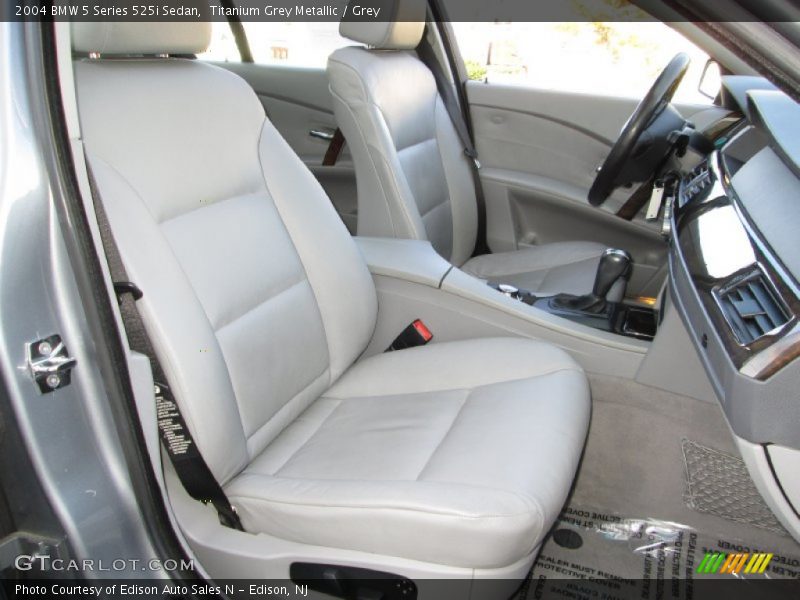 Titanium Grey Metallic / Grey 2004 BMW 5 Series 525i Sedan