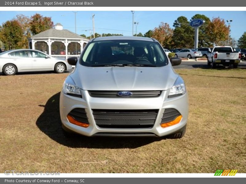 Ingot Silver / Charcoal Black 2014 Ford Escape S
