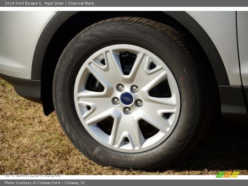 Ingot Silver / Charcoal Black 2014 Ford Escape S