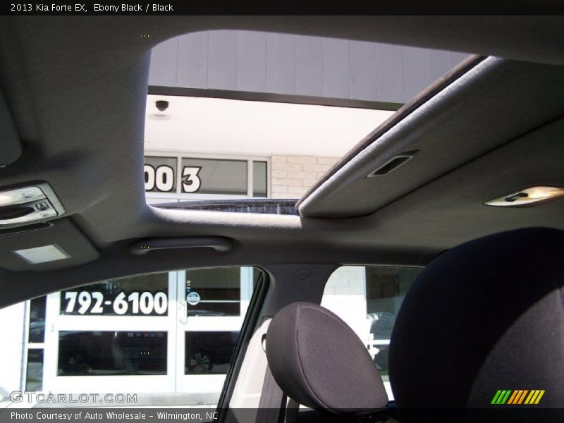Ebony Black / Black 2013 Kia Forte EX