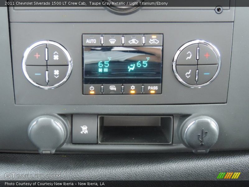 Taupe Gray Metallic / Light Titanium/Ebony 2011 Chevrolet Silverado 1500 LT Crew Cab