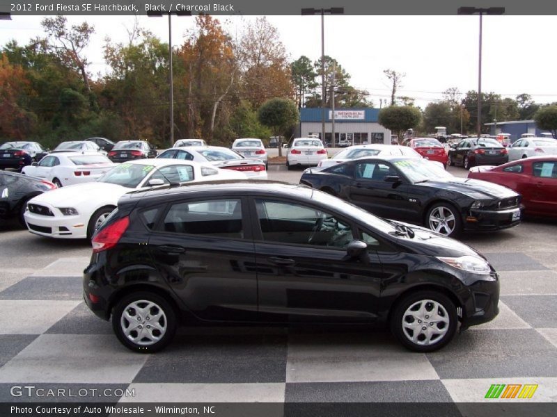 Black / Charcoal Black 2012 Ford Fiesta SE Hatchback