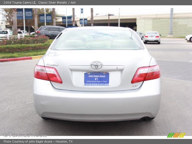 Classic Silver Metallic / Ash 2009 Toyota Camry LE