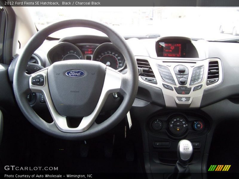 Black / Charcoal Black 2012 Ford Fiesta SE Hatchback