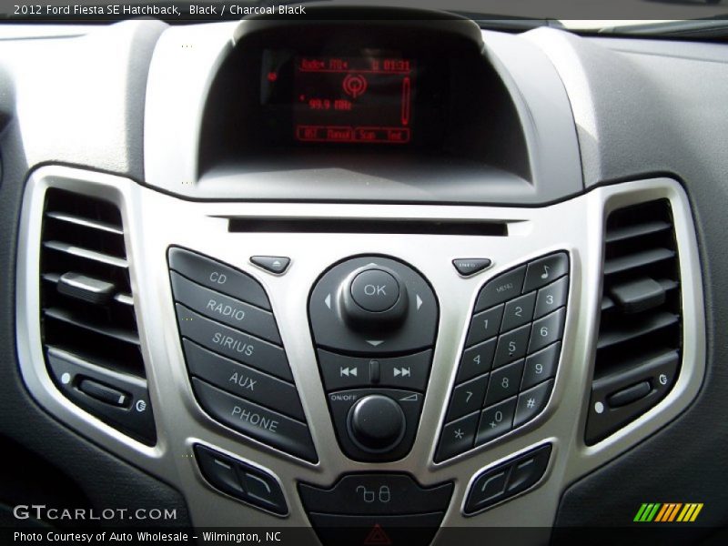 Black / Charcoal Black 2012 Ford Fiesta SE Hatchback