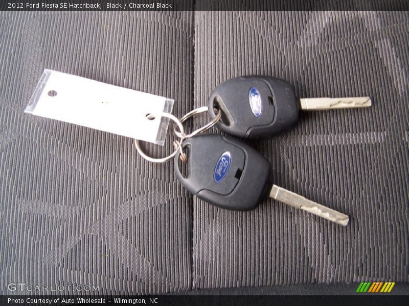 Black / Charcoal Black 2012 Ford Fiesta SE Hatchback