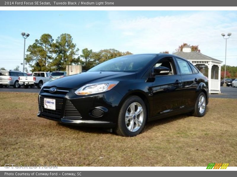 Tuxedo Black / Medium Light Stone 2014 Ford Focus SE Sedan