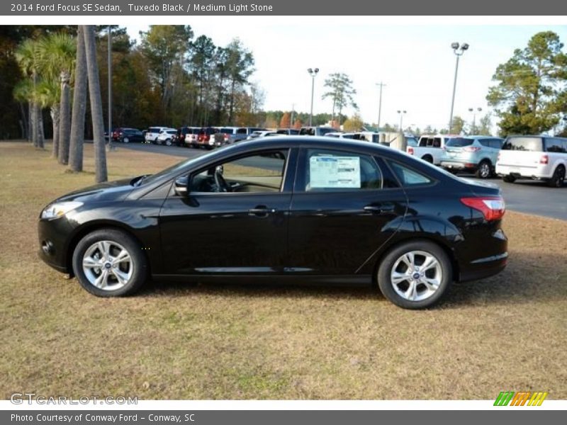 Tuxedo Black / Medium Light Stone 2014 Ford Focus SE Sedan