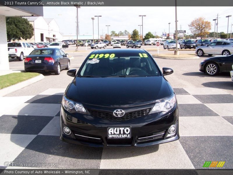 Attitude Black Metallic / Black/Ash 2013 Toyota Camry SE