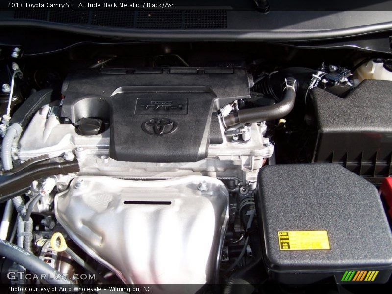 Attitude Black Metallic / Black/Ash 2013 Toyota Camry SE
