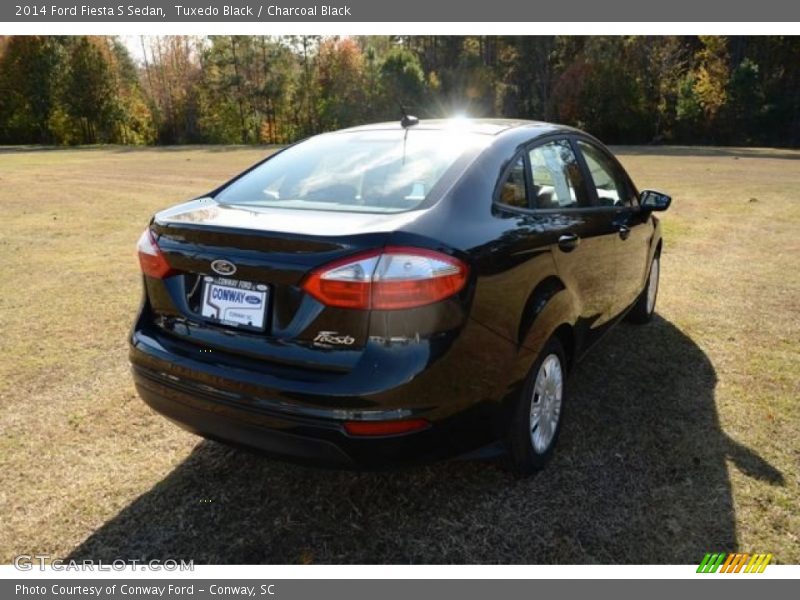 Tuxedo Black / Charcoal Black 2014 Ford Fiesta S Sedan