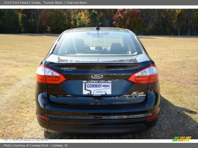 Tuxedo Black / Charcoal Black 2014 Ford Fiesta S Sedan