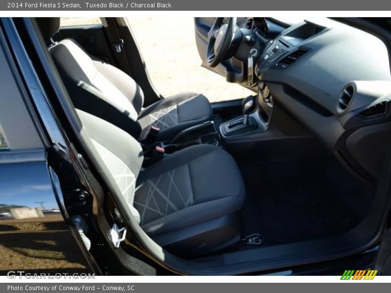 Tuxedo Black / Charcoal Black 2014 Ford Fiesta S Sedan