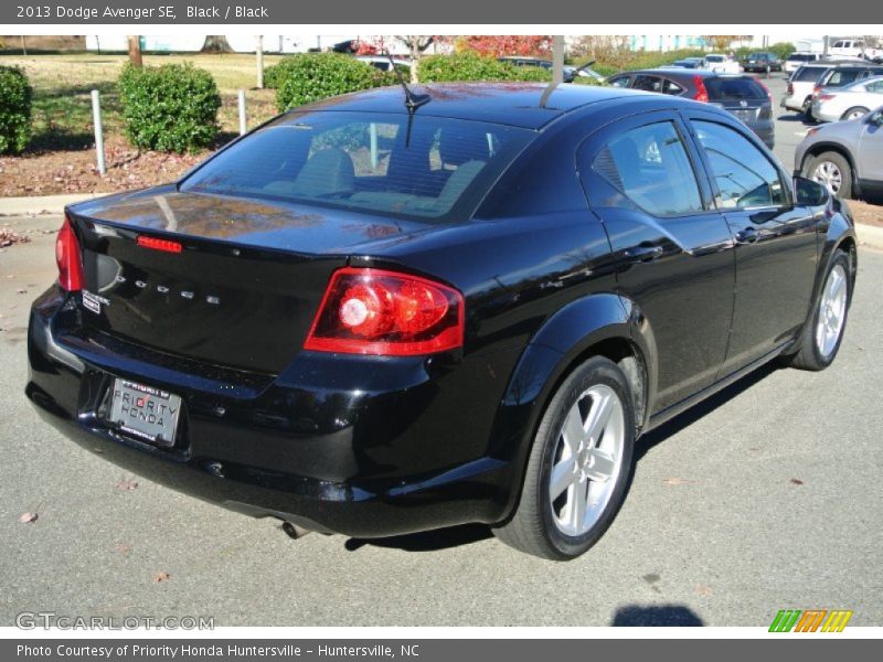Black / Black 2013 Dodge Avenger SE