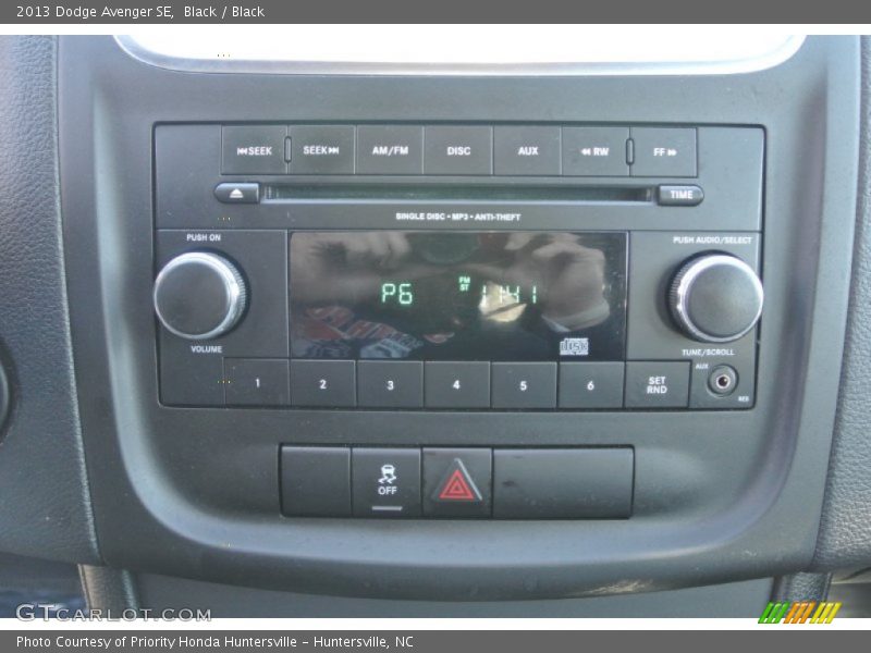 Black / Black 2013 Dodge Avenger SE