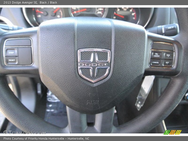 Black / Black 2013 Dodge Avenger SE