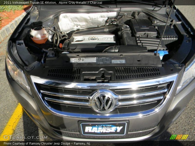 Alpine Gray Metallic / Charcoal 2011 Volkswagen Tiguan SE 4Motion
