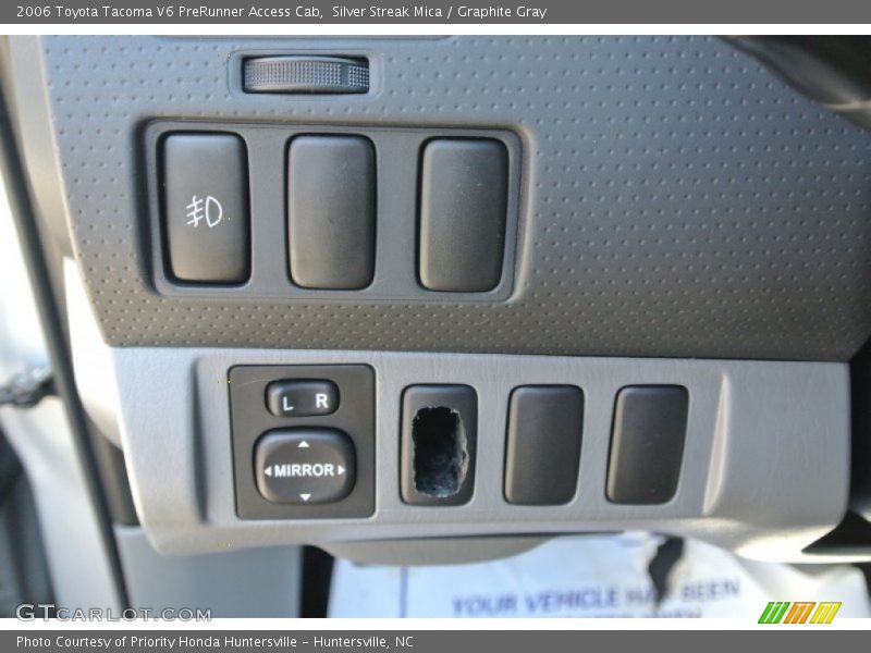 Silver Streak Mica / Graphite Gray 2006 Toyota Tacoma V6 PreRunner Access Cab