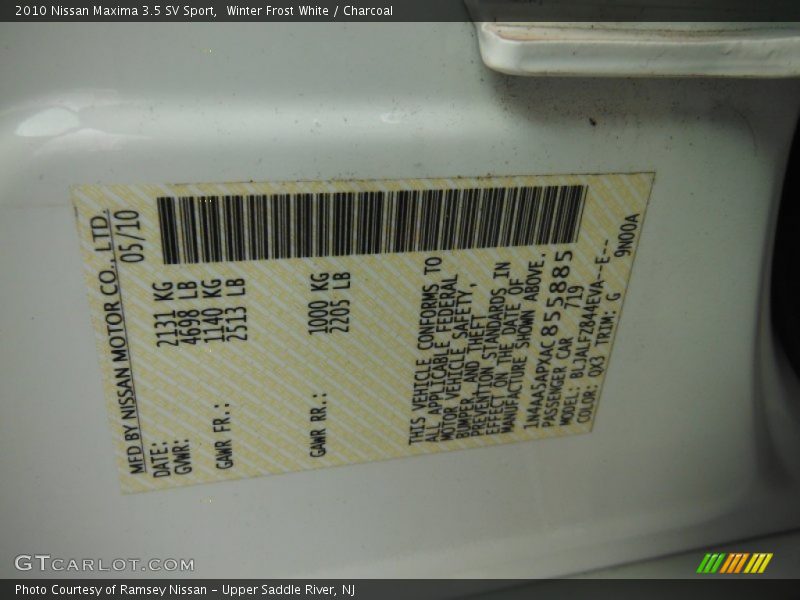 Winter Frost White / Charcoal 2010 Nissan Maxima 3.5 SV Sport