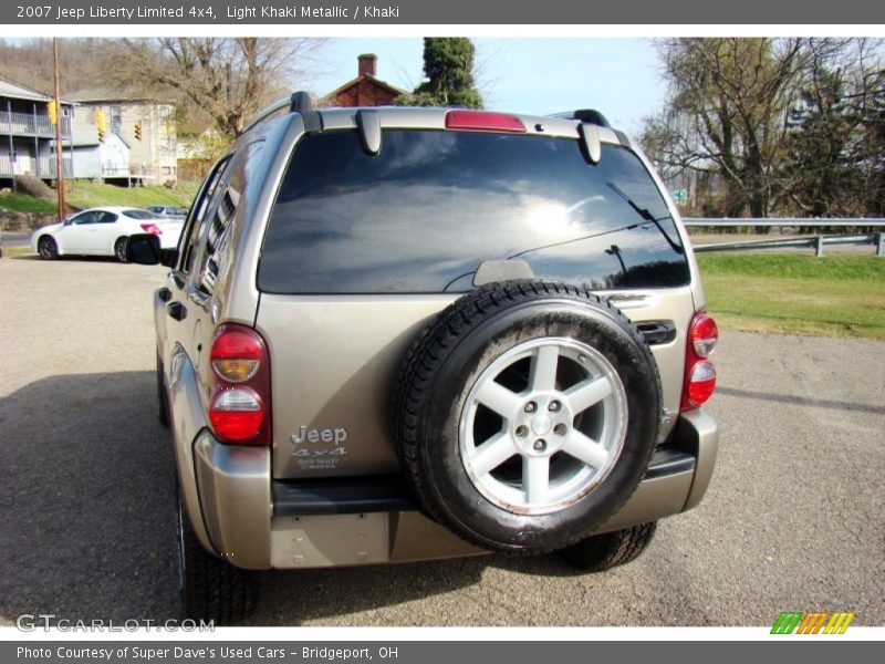 Light Khaki Metallic / Khaki 2007 Jeep Liberty Limited 4x4