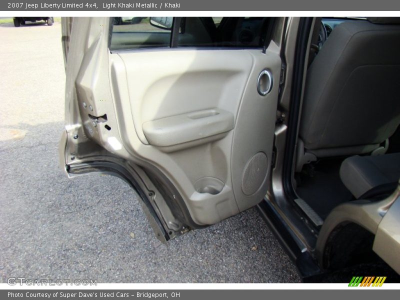 Light Khaki Metallic / Khaki 2007 Jeep Liberty Limited 4x4