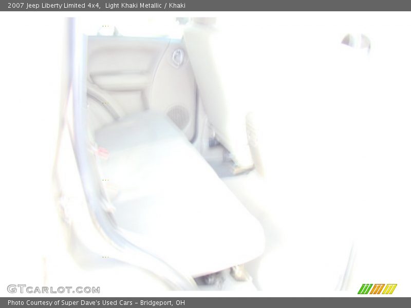 Light Khaki Metallic / Khaki 2007 Jeep Liberty Limited 4x4