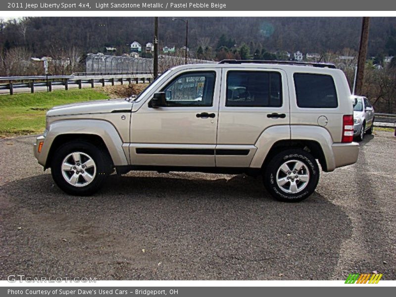 Light Sandstone Metallic / Pastel Pebble Beige 2011 Jeep Liberty Sport 4x4