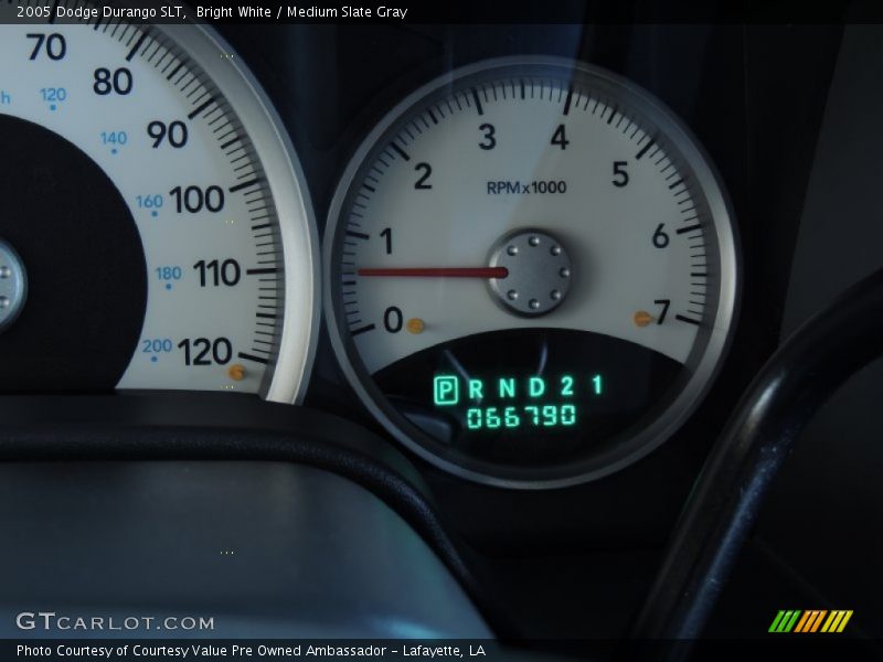 Bright White / Medium Slate Gray 2005 Dodge Durango SLT