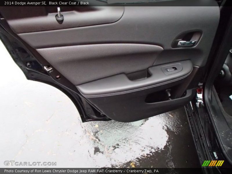 Black Clear Coat / Black 2014 Dodge Avenger SE