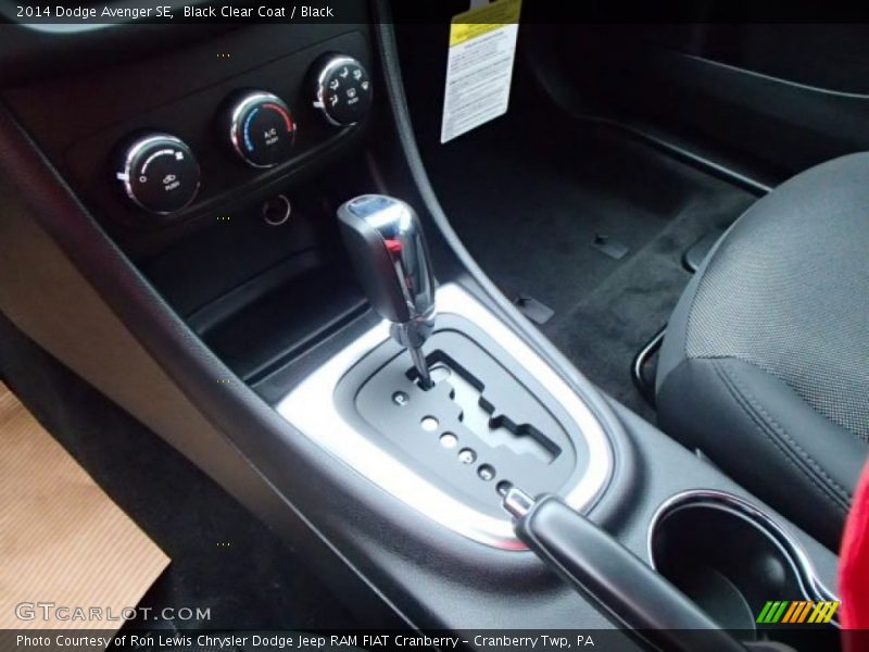 Black Clear Coat / Black 2014 Dodge Avenger SE