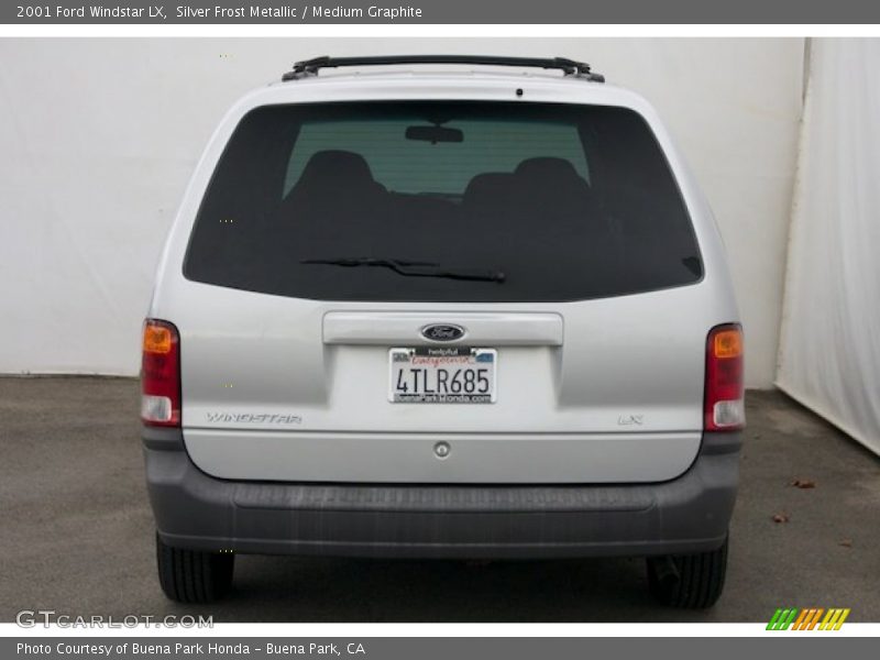 Silver Frost Metallic / Medium Graphite 2001 Ford Windstar LX