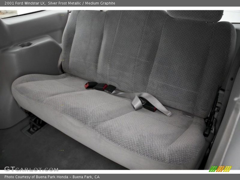 Silver Frost Metallic / Medium Graphite 2001 Ford Windstar LX