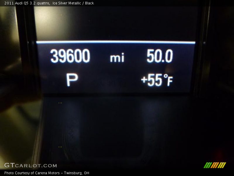Ice Silver Metallic / Black 2011 Audi Q5 3.2 quattro