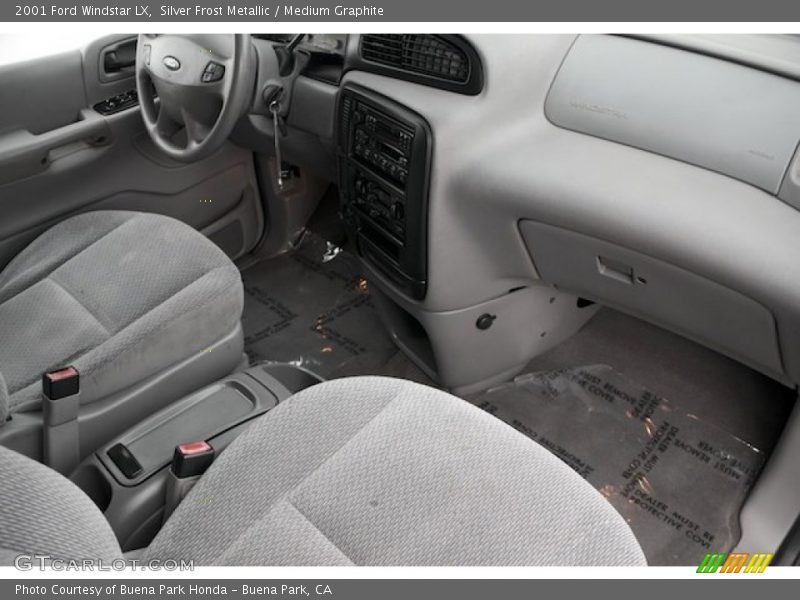 Silver Frost Metallic / Medium Graphite 2001 Ford Windstar LX