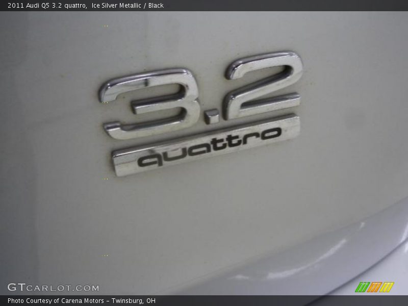 Ice Silver Metallic / Black 2011 Audi Q5 3.2 quattro