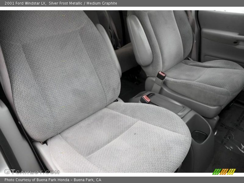 Silver Frost Metallic / Medium Graphite 2001 Ford Windstar LX