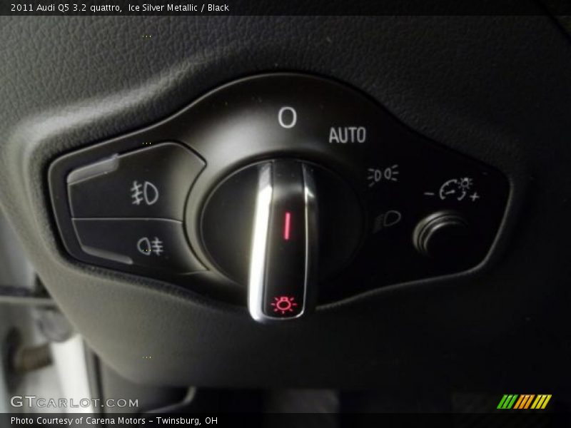 Ice Silver Metallic / Black 2011 Audi Q5 3.2 quattro