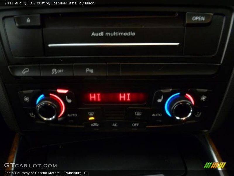 Ice Silver Metallic / Black 2011 Audi Q5 3.2 quattro