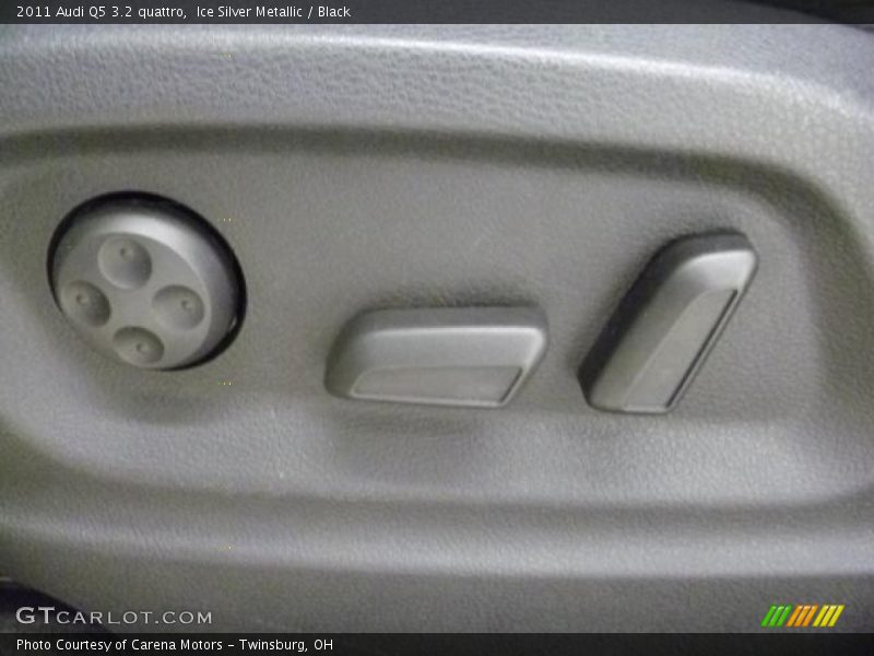 Ice Silver Metallic / Black 2011 Audi Q5 3.2 quattro