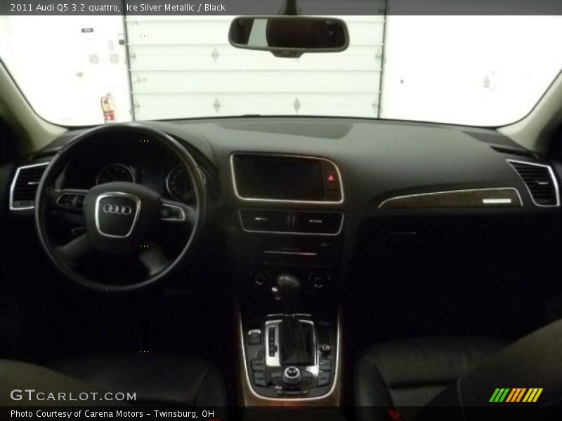Ice Silver Metallic / Black 2011 Audi Q5 3.2 quattro