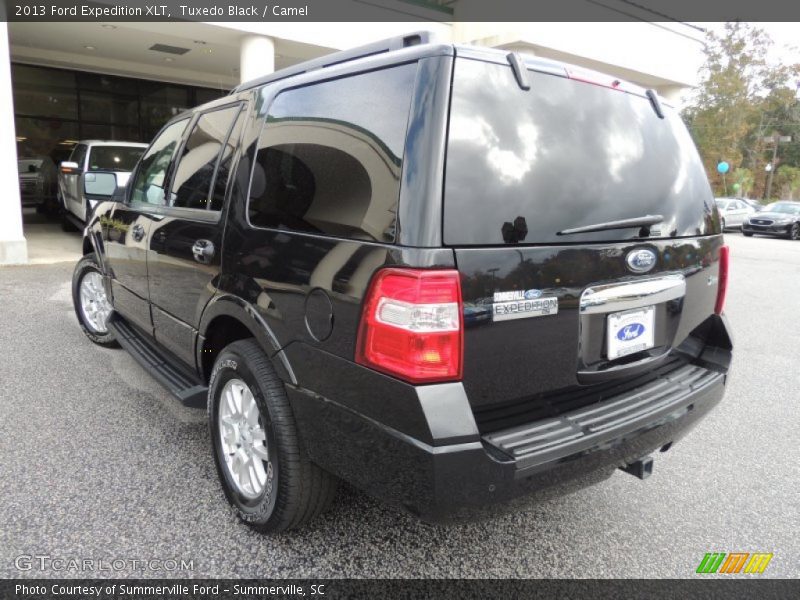 Tuxedo Black / Camel 2013 Ford Expedition XLT