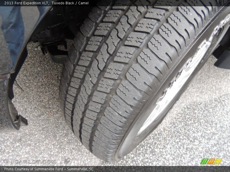 Tuxedo Black / Camel 2013 Ford Expedition XLT