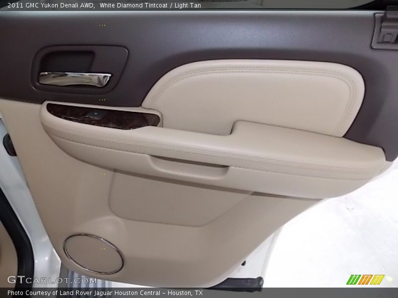White Diamond Tintcoat / Light Tan 2011 GMC Yukon Denali AWD