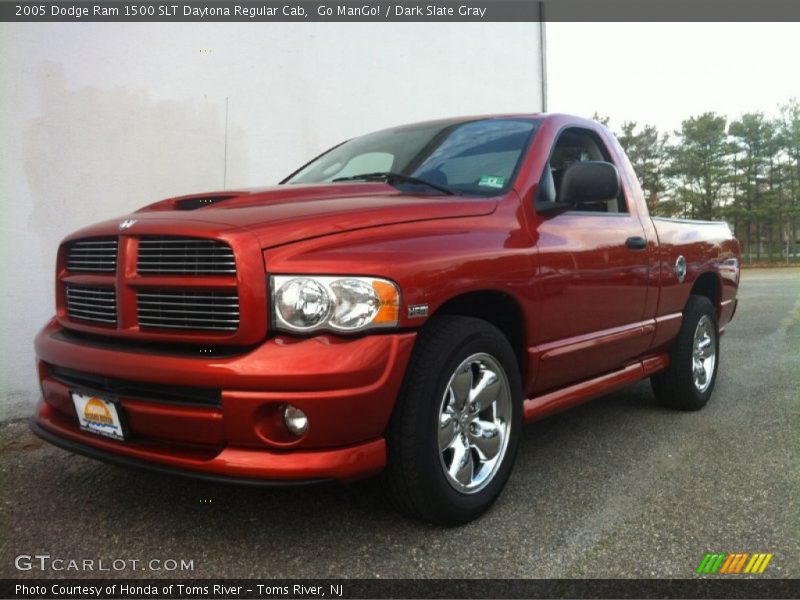 Go ManGo! / Dark Slate Gray 2005 Dodge Ram 1500 SLT Daytona Regular Cab