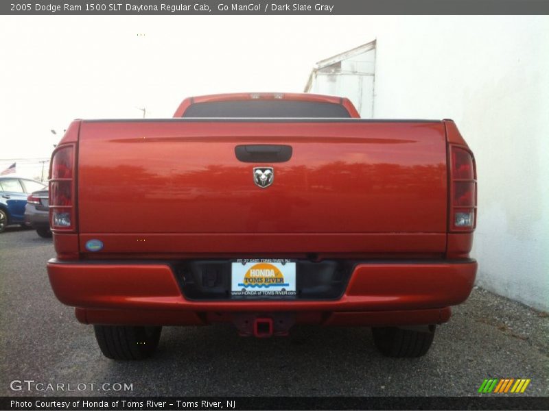 Go ManGo! / Dark Slate Gray 2005 Dodge Ram 1500 SLT Daytona Regular Cab